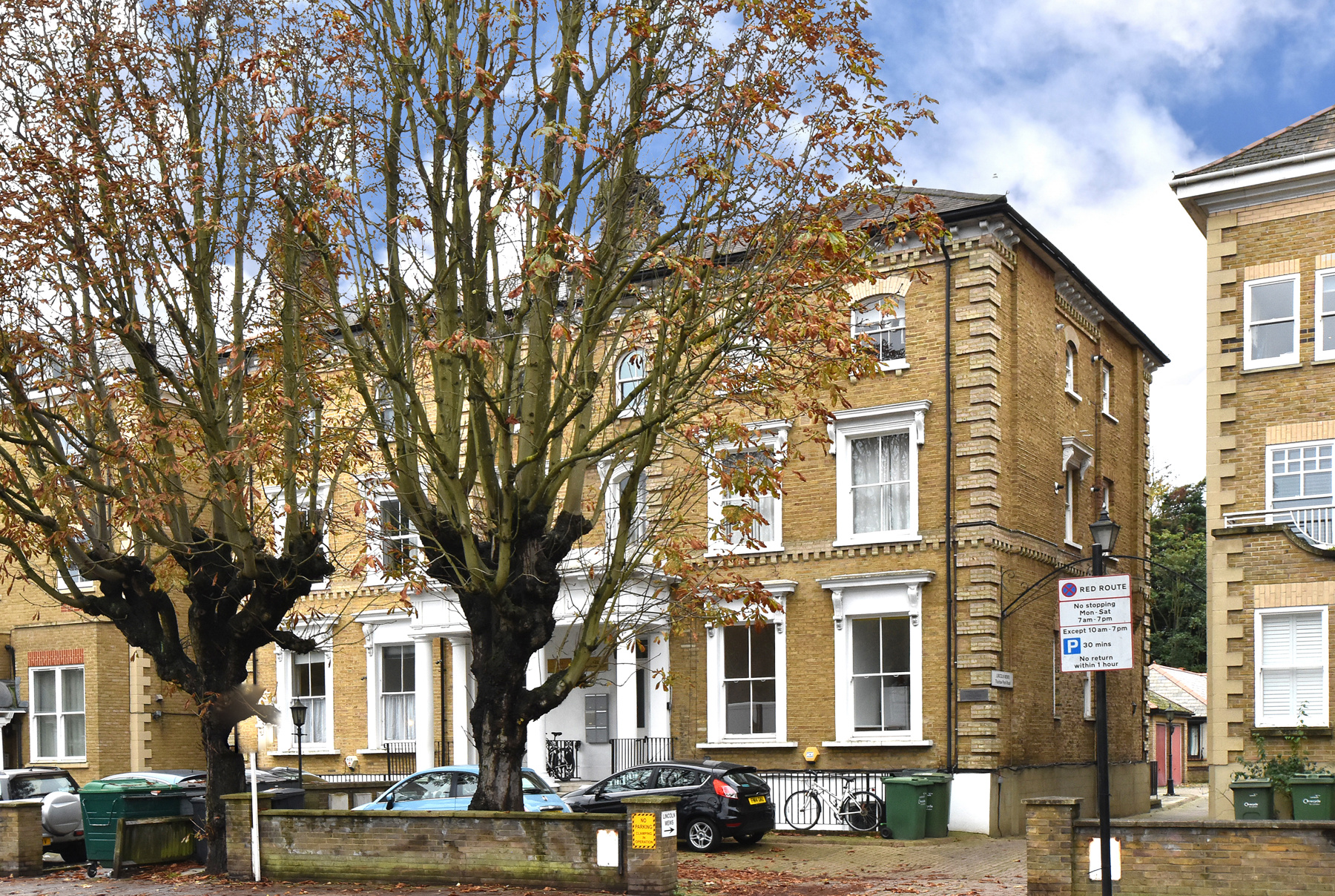 Thurlow Park Road, SE21 8HP