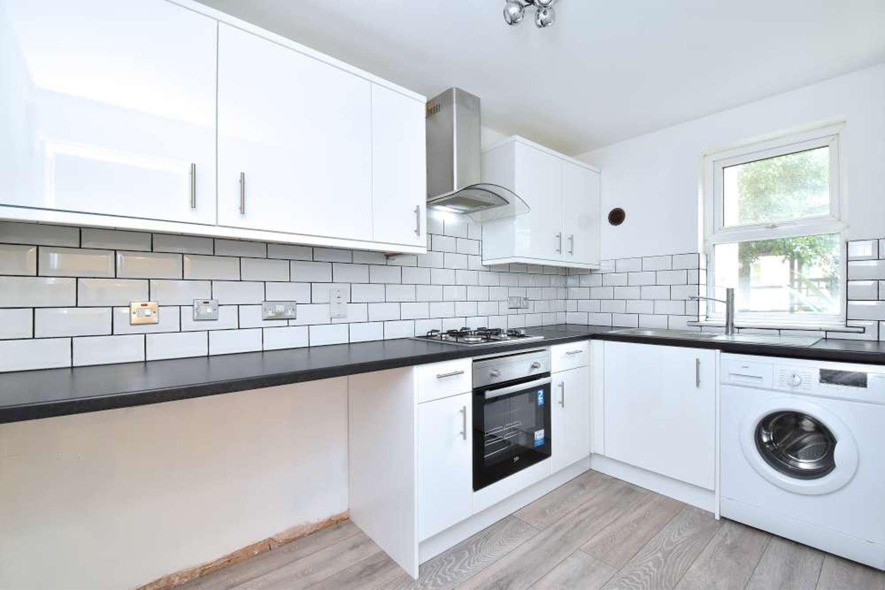 Bayes Close , SE26 6DH