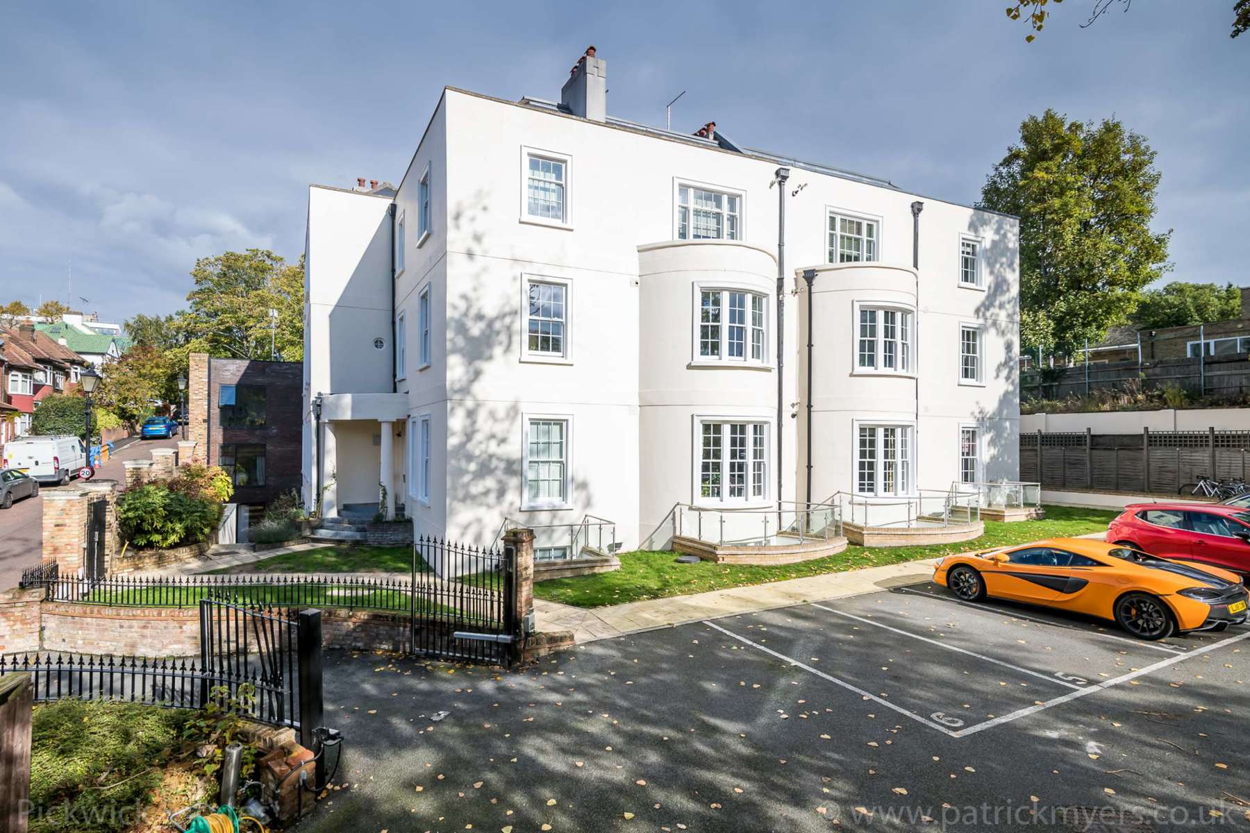 Coach House, SE23 3QY
