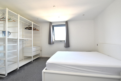 18 Brockley Park