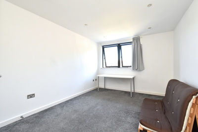 18 Brockley Park