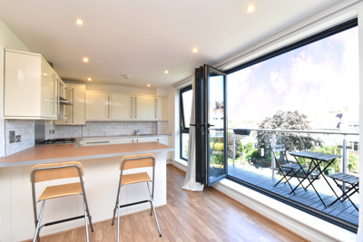 18 Brockley Park