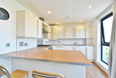 18 Brockley Park