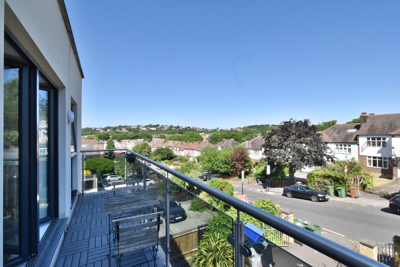 18 Brockley Park