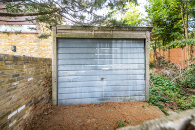 Canonbie Road