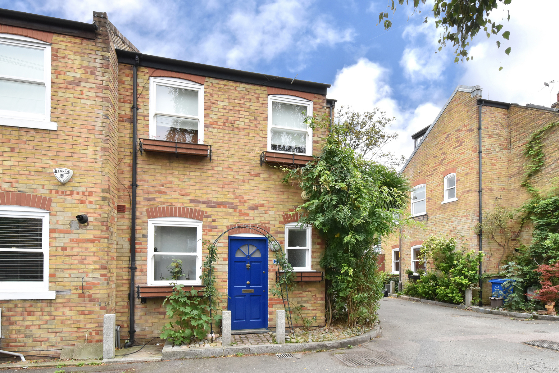 Plough Lane, SE22 8JL 