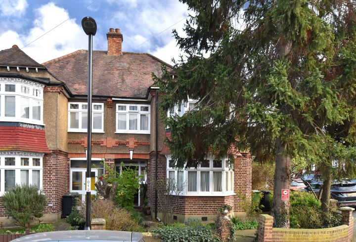 Boveney Road , SE23